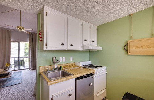 Waterwood Apartment | Sunny Huntsville Retreat w/Boat Launch Access!