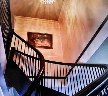 Surrey House | Sunny Island by White Rock B&B