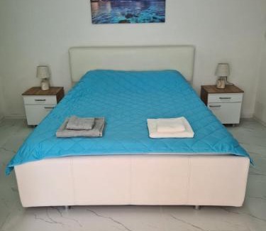 Southwestern Region Apartment | Sunny Lake Trpejca