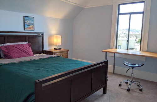 Mission District Apartment | Sunny Large Unit on Two Level in the Mission 4 Bedrooms/3 Bathrooms