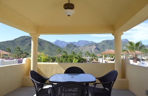Nopolo Villa | Sunny Loreto Bay Villa; steps to beach & pool; golf, kayak, snorkel, explore