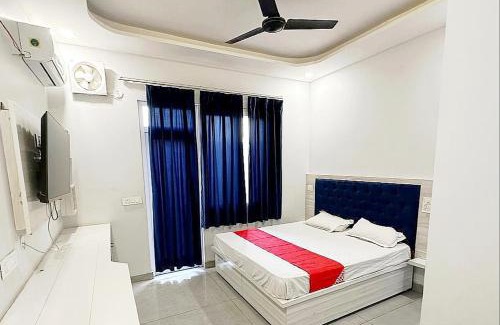 Phagwara Hotel | SUNNY LUXURIOUS STAY - Comfort with Luxury Feel - Near LPU & Phagwara