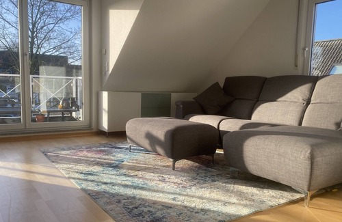 Langenfeld Apartment | Sunny maisonette flat between Düsseldorf and Cologne