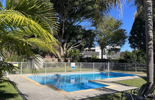 Manly Apartment | Sunny Manly Apartment | 5 Min Walk to Beach | " On The Flat" by Park/Shops/Cafes