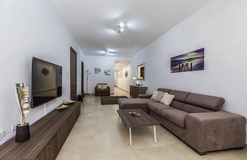 Mellieha Apartment | Sunny Modern Apartment