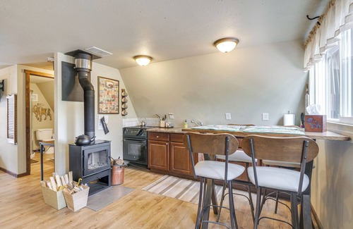Como Cabin | Sunny ‘Muddy Moose’ Cabin w/Fire Pit & Mtn Views!