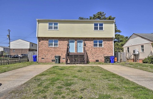 North Camellia Acres Cottage | Sunny Norfolk Duplex - Walk to Lake & Beach!