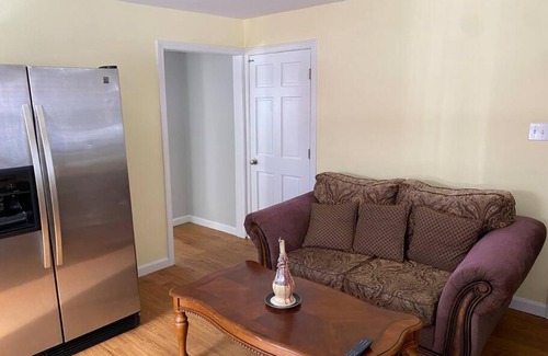 Dover Apartment | Sunny One Bedroom in Historic Downtown Dover