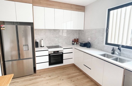 Orewa House | Sunny Orewa Beachside Townhouse