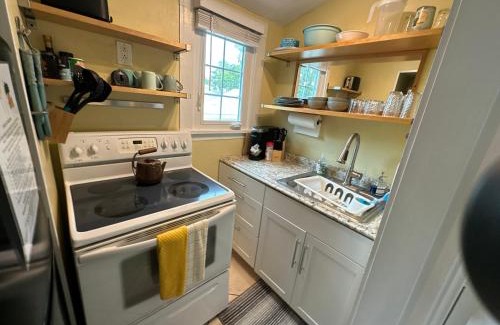 Pass-a-Grille House | Sunny PaG Island rental with bikes just steps2beach