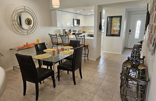Palm Springs Condo | Sunny Palm Springs Resort style condominium living withTennis and swimming