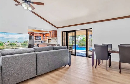 Sunrise House | Sunny Paradise w/Saltwater Pool Hot Tub & BBQ Grill 5 min to Sawgrass Mall