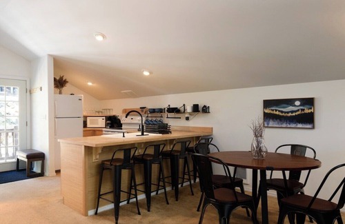 Cle Elum Cabin | Sunny Pines · Cozy + Pet Friendly Cabin Retreat!