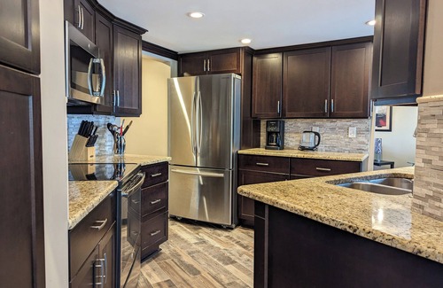 Venice Gardens House | Sunny Poolside Retreat in Venice Florida!