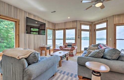 Sunrise Beach House | Sunny Providence Cottage Retreat with Dock, Kayaks