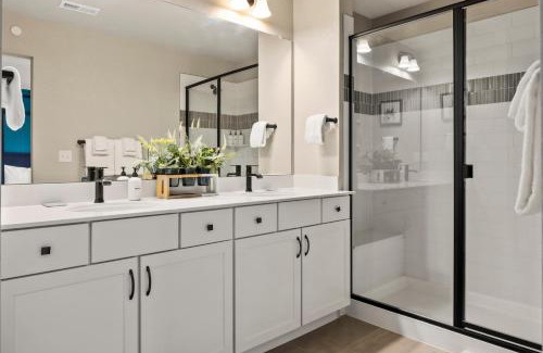 Westminster House | Sunny & Quaint Hidden Gem w Office - Dog Friendly