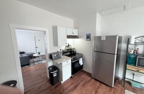 Fall River House | Sunny quiet private room