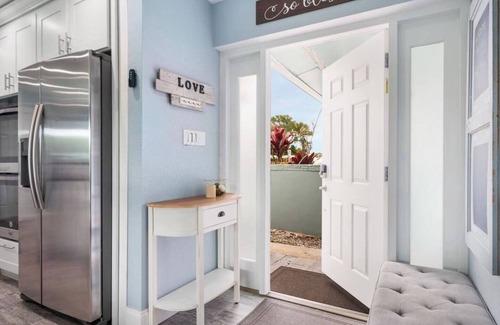 Hunt Club House | Sunny, Quiet, Open concept 3 bedroom home with pool