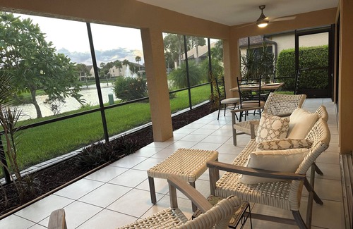North Fort Myers House | Sunny Relaxing Paradise