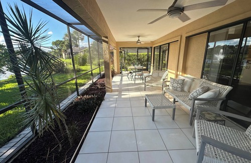 North Fort Myers House | Sunny Relaxing Paradise