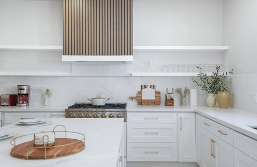 Sunland-Tujunga House | Sunny Remodeled Home In Tujunga next to Universal Studio