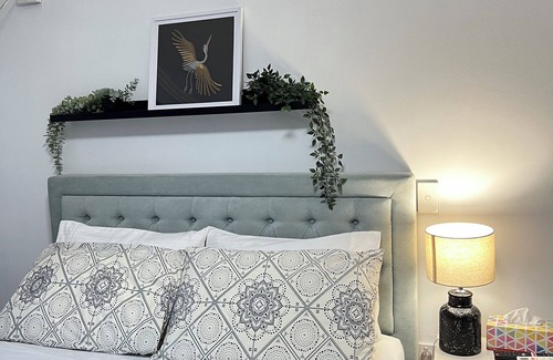 Mascot House | Sunny Rooms Mascot