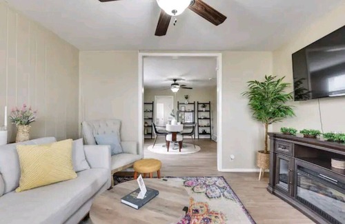 Dahlman House | Sunny's Haven in Little Italy