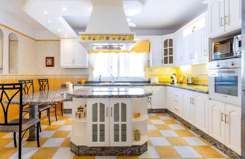 Santiago del Teide Apartment | Sunny Santiago retreat