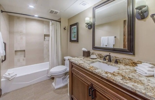 North Scottsdale Resort | Sunny Scottsdale Arizona 2 Bedroom Resort by Holiday Inn Club Vacations