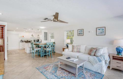 Naples Park House | Sunny Sea Breeze