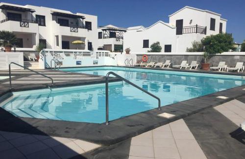 Playa Honda Apartment | Sunny Seaside Escape Cozy 1-Bed Holiday Let in Playa Honda near to the sea