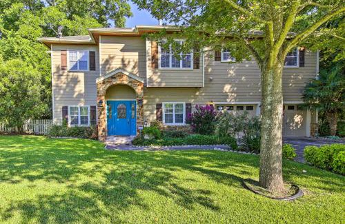 Seguin House | Sunny Seguin Retreat with Canoes on Guadalupe River!