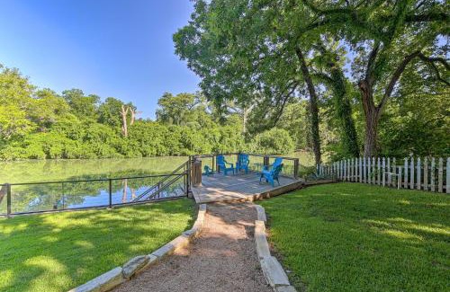 Seguin House | Sunny Seguin Retreat with Canoes on Guadalupe River!