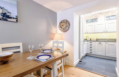 Stapleton Cottage | Sunny Shores - UK32245
