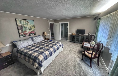 Chase Bed & Breakfast | Sunny Shuswap B&B