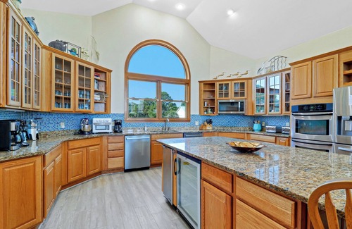 Saint Helena Island House | Sunny Side, Amazing Ocean Views, Large Groups - 759 Marlin