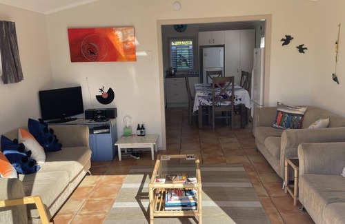 Whangamata House | Sunny, Spacious, 3 bedroom Beach Bach