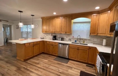 Indian Trail House | Sunny Spacious Ranch to Relax and Unwind Family Friendly