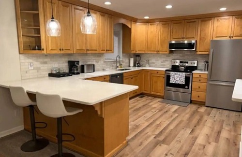 Indian Trail House | Sunny Spacious Ranch to Relax and Unwind Family Friendly