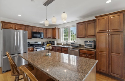 Westbrook House | Sunny spot minutes from Portland