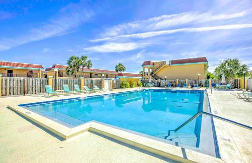 Crescent Beach Apartment | Sunny St Augustine Condo with Community Pool!