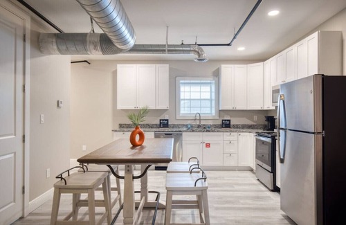 Biloxi Apartment | Sunny State of Mind In Downtown Biloxi