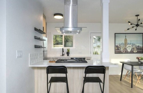 Camas Apartment | Sunny & stylish space in walkable neighborhood, 15min to pdx