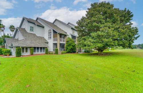 La Cita Apartment | Sunny Titusville Retreat Near Space Coast!