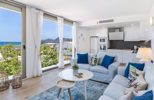 Son Serra de Marina Cottage | Sunny Townhouse With Sea Views and Terrace in Son Serra, Mallorca βοΈπ