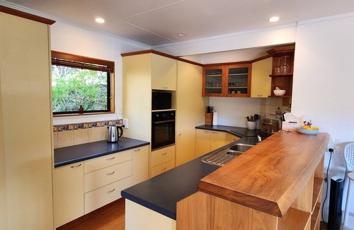 Kaiteriteri House | Sunny & tranquil house by the beaches and MTB Park!