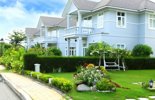 Phu Hai Beach Villa | Sunny Tropical Villa