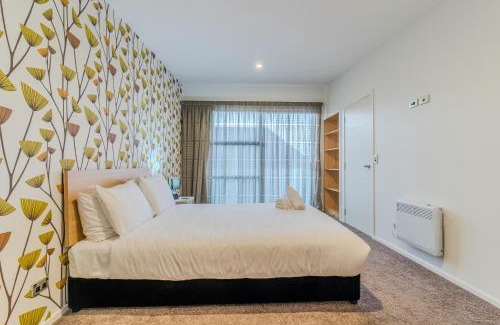 Dunedin City Centre Apartment | Sunny Union St Apartment