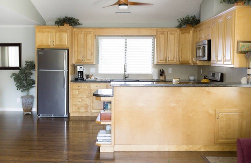 Santa Rosa Cottage | Sunny View Cottage in the Beautiful Wine Country