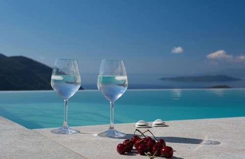 Fternon Villa | Sunny Villa Ilios over Mikros Gialos near Sivota